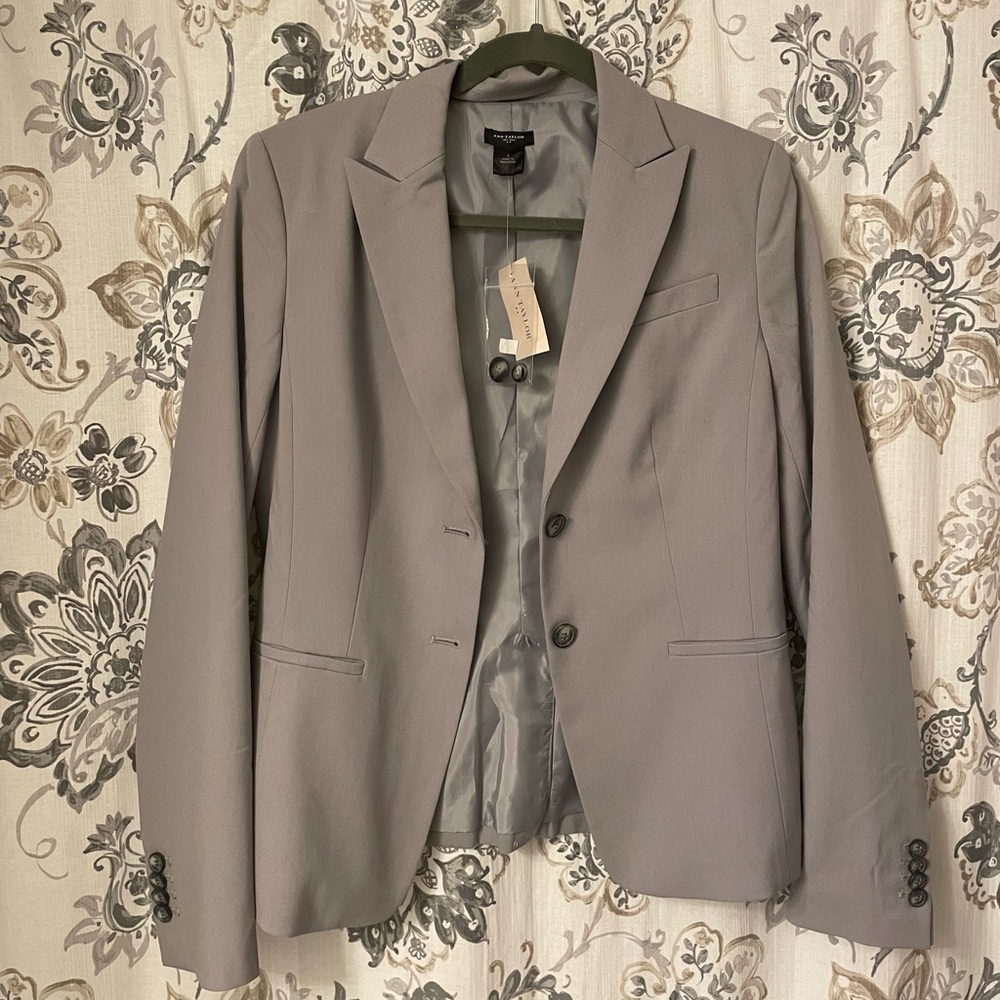 NWT Ann Taylor Gray Blazer Size 4